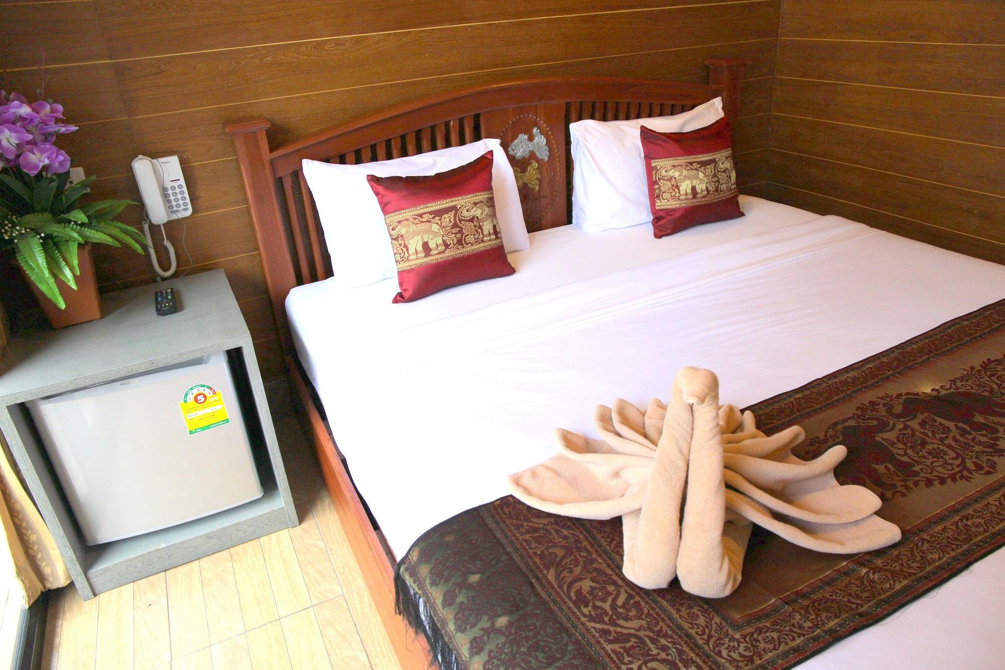 Tanee Place Bangkok Exterior photo